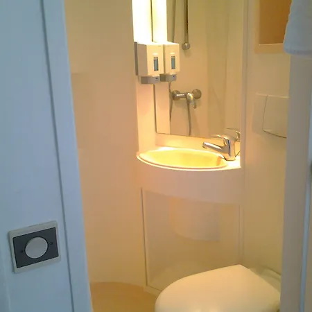 Premiere Classe Rouen Nord - Hotel Barentin