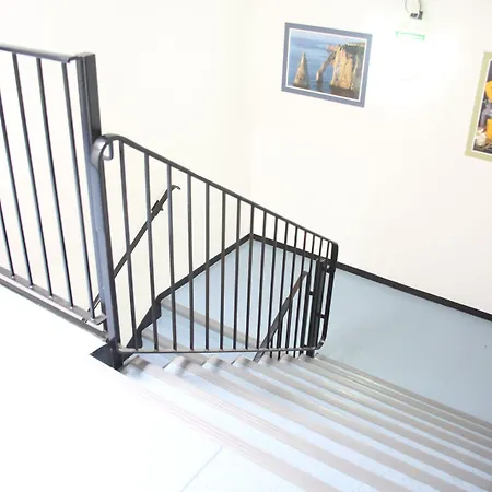 Premiere Classe Rouen Nord - 2* Barentin