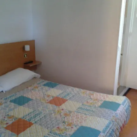 Hotell Premiere Classe Rouen Nord - Barentin