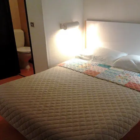 Hotell Premiere Classe Rouen Nord - Barentin